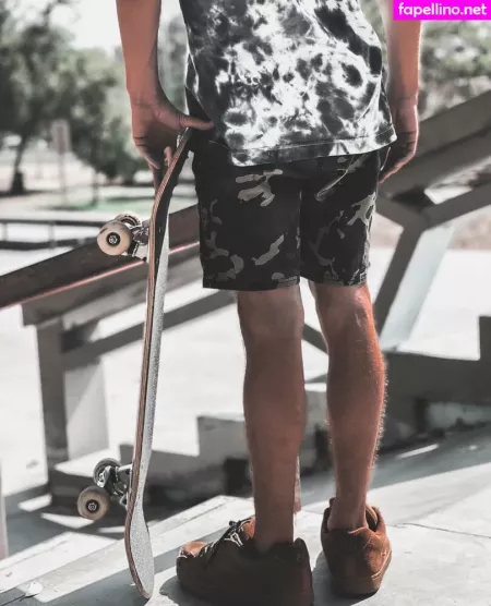 Skaterrboi OnlyFans Thumbnail #GxDH7OA2NB