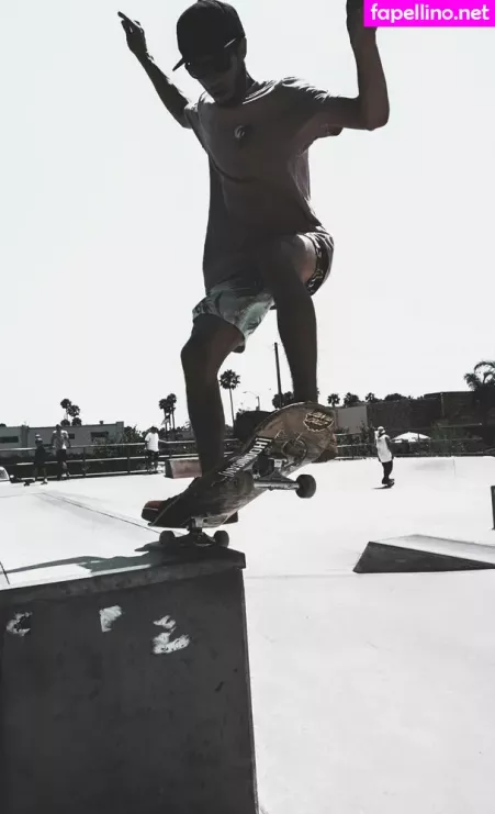 Skaterrboi OnlyFans Thumbnail #HjXxN2VC6e