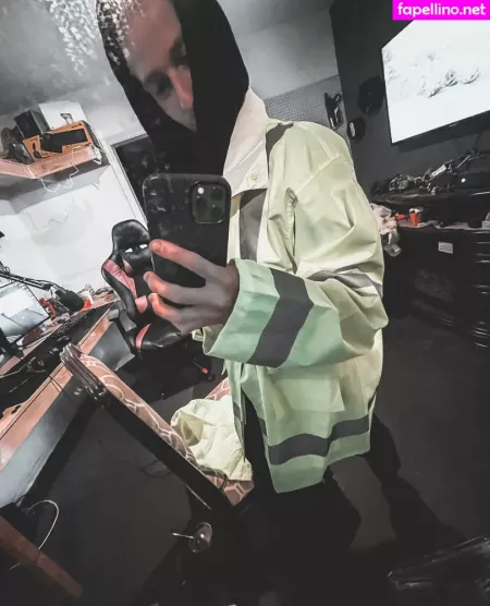 Skaterrboi OnlyFans Thumbnail #WY0XVtpsTl