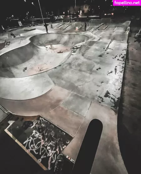 Skaterrboi OnlyFans Thumbnail #fYSMIov2zH