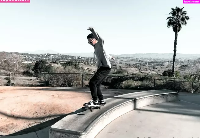 Skaterrboi OnlyFans Thumbnail #veyIvZUbvR