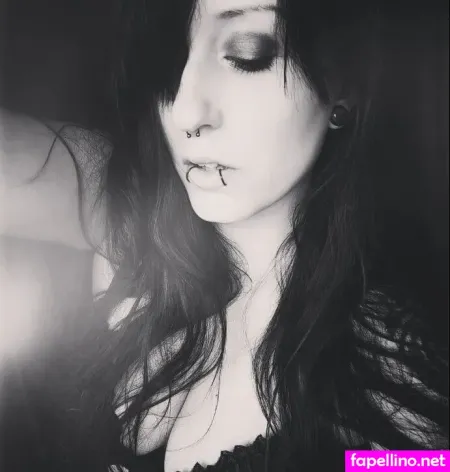 Skelli OnlyFans Thumbnail #3Zs1DiQuaS