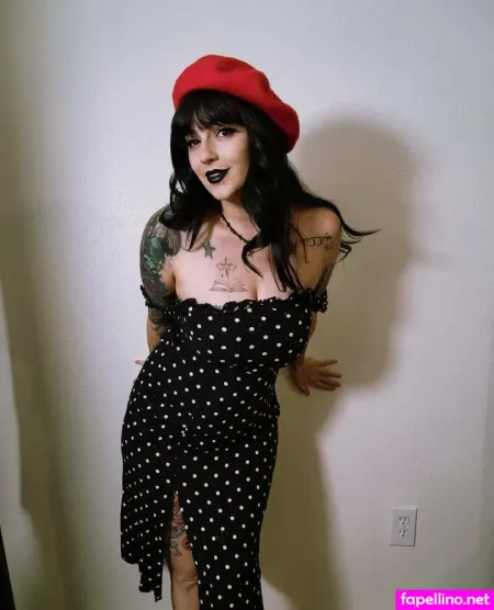 Skicksgonewild OnlyFans Thumbnail #orrRVZxOnR