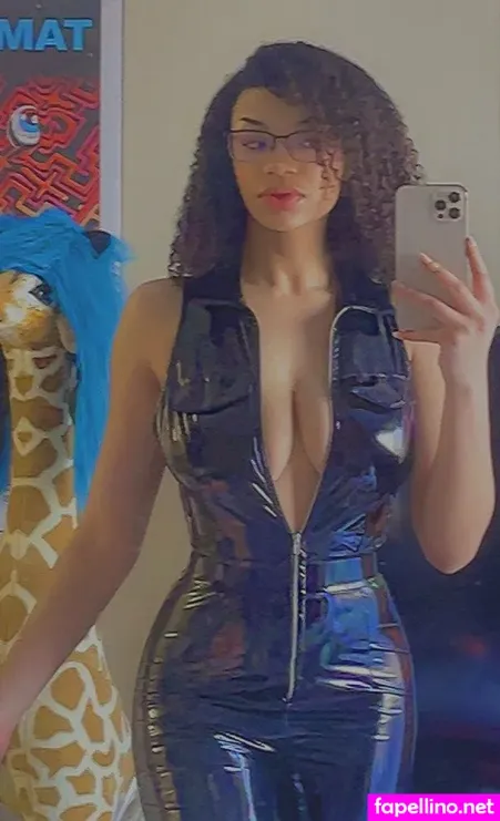 Skimpystar OnlyFans Thumbnail #dz4frEJqOy