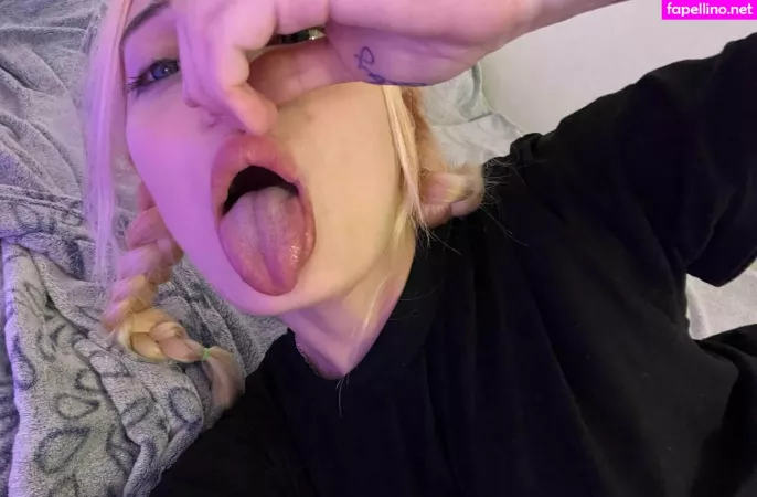 Skinny Tyan OnlyFans Thumbnail #5Sat0NRBvR
