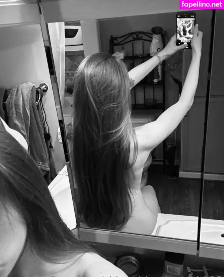 Skinnyblondechick123 OnlyFans Thumbnail #y9WV6cC41c