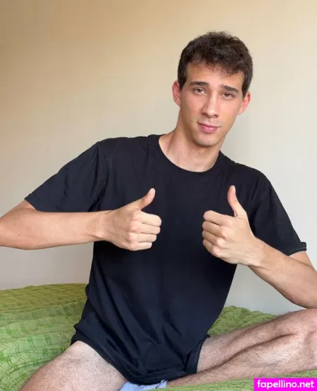 Skinnystr8 OnlyFans Thumbnail #ZjfYTp3iYG