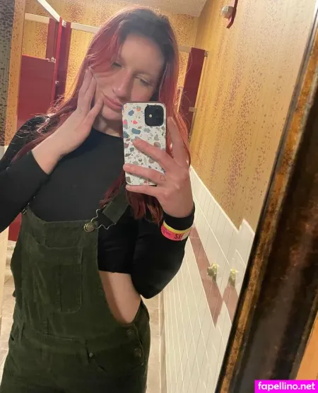 Skipanne OnlyFans Thumbnail #9OCJK6mdvn