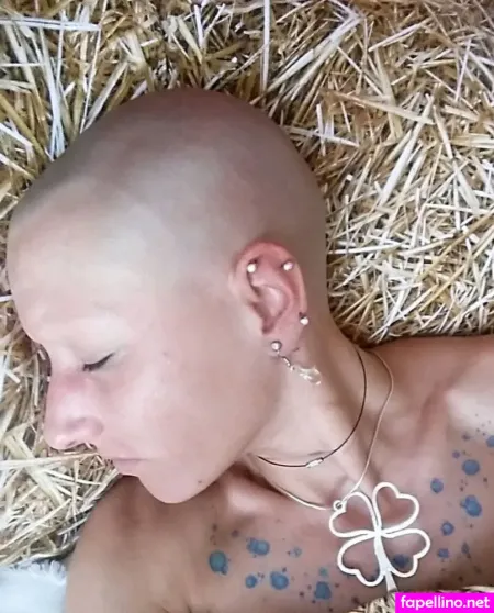 Sklavin Meehr OnlyFans Thumbnail #cbfHQBPpLi