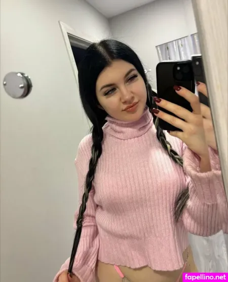 Skolflickalikka OnlyFans Thumbnail #KHcWGV1icg