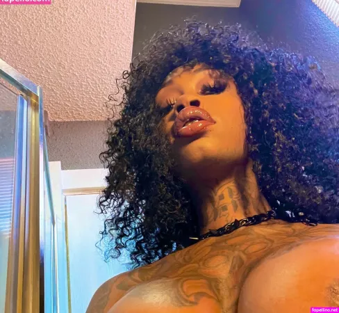 Skoobi3 OnlyFans Thumbnail #YBG3lR2o0C