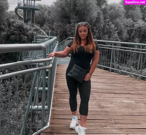 Skorka Kitti OnlyFans Thumbnail #A4FfiUfr1B