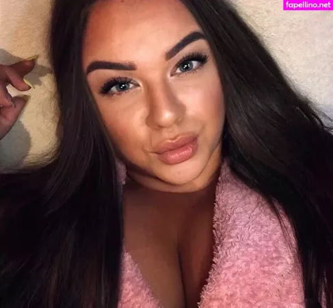 Skorka Kitti OnlyFans Thumbnail #lmF2XscDf2