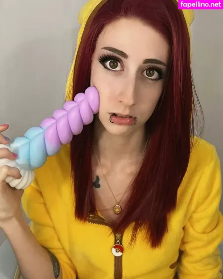 Skullkitten OnlyFans Thumbnail #KuRWEQK1lb