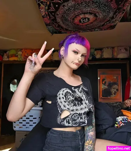 Sky Burrito OnlyFans Thumbnail #0g5NxDhuNh