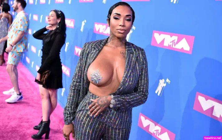 Sky Days OnlyFans Thumbnail #sgOhKG2uP2