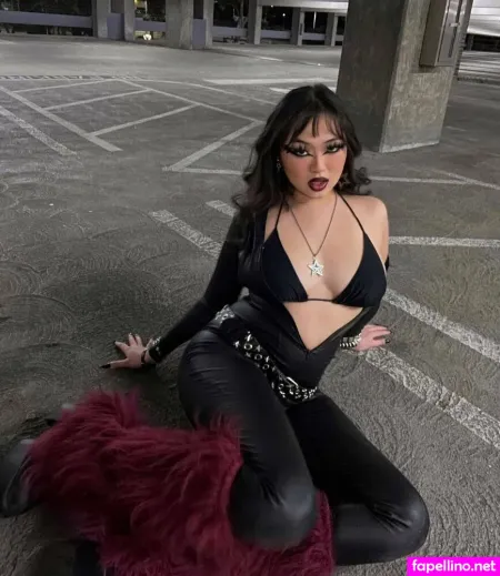 Sky Larr OnlyFans Thumbnail #eeIVC3UFx4