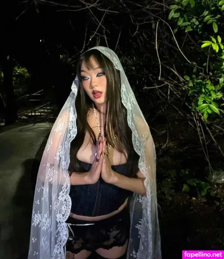 Sky Larr OnlyFans Thumbnail #yq6Tv4g6JH