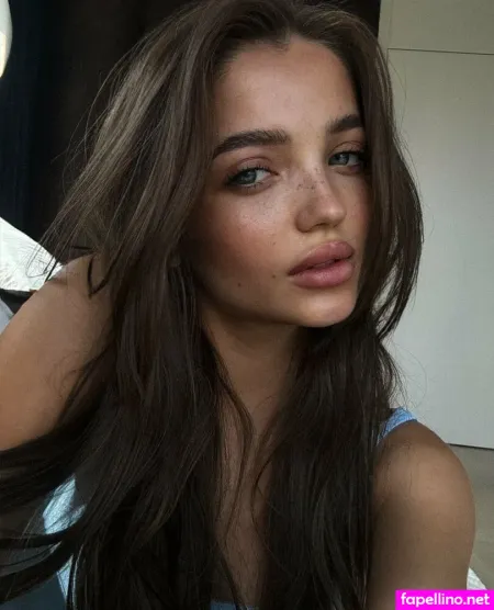 Sky Me OnlyFans Thumbnail #WFuYIbouz5