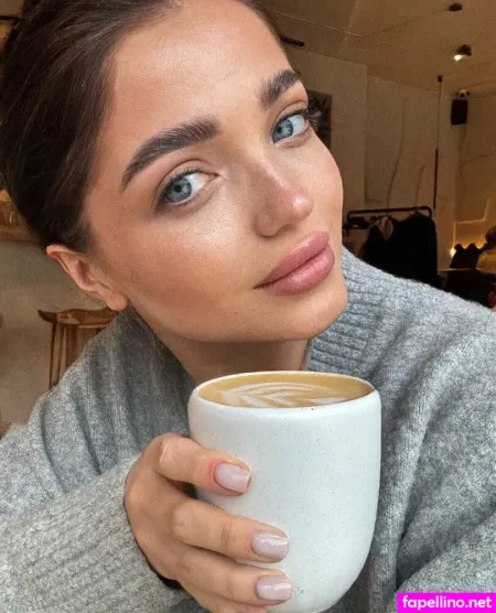 Sky Me OnlyFans Thumbnail #cWC0vbj8IM