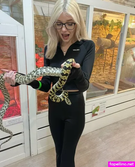 Skybon OnlyFans Thumbnail #9BVod8pEw9