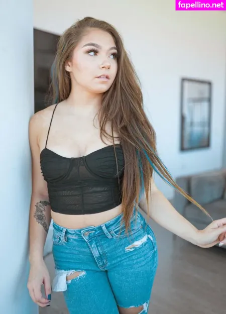Skye Dolecki OnlyFans Thumbnail #5OeircLjE0
