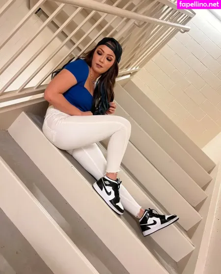 Skye Dolecki OnlyFans Thumbnail #G5IELZmCci
