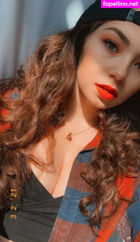 Skye Dolecki OnlyFans Thumbnail #UxwL4nZK5O