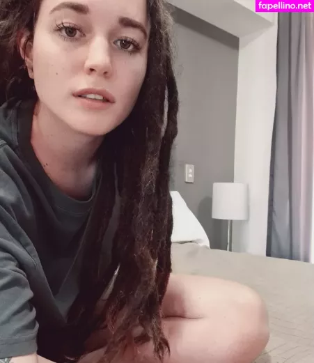 Skye Sharp OnlyFans Thumbnail #DyVmbFoVxg