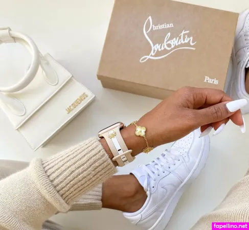 Skye White OnlyFans Thumbnail #WQlEFvzKnv