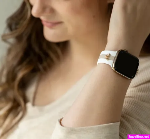 Skye White OnlyFans Thumbnail #mElyCgENnD