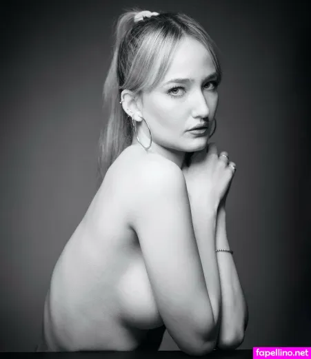 Skyebarryblast OnlyFans Thumbnail #ZcSxeBbaAW