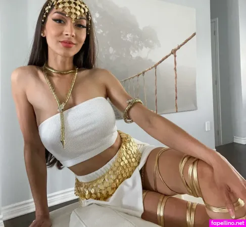 Skyeblanchette OnlyFans Thumbnail #lVjl4EMg1x