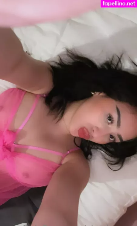 Skyelaynee OnlyFans Thumbnail #W8cCfIqV5O