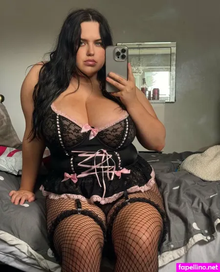 Skyeloux OnlyFans Thumbnail #FJorn5ixpg