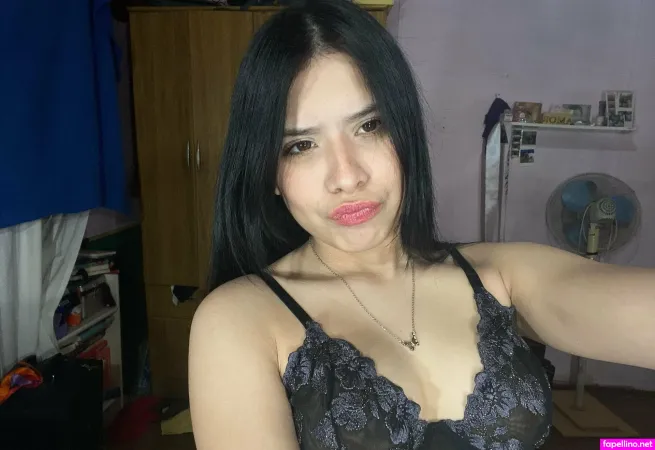 Skyemaya photo