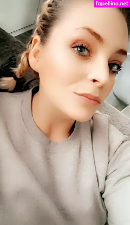 Skyemoore OnlyFans Thumbnail #2ruM4iT6F4