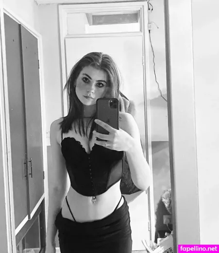 Skyepastapins OnlyFans Thumbnail #Q0i9IWk8bo