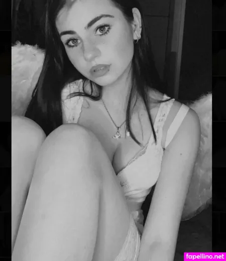 Skyepastapins OnlyFans Thumbnail #QHztf8m1GR