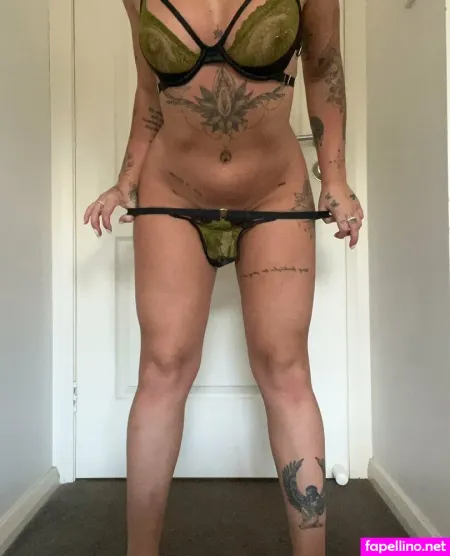 Skyerochellee OnlyFans Thumbnail #YCgKvZPzWz