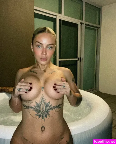 Skyerochellee OnlyFans Thumbnail #lQFV3IEzf3