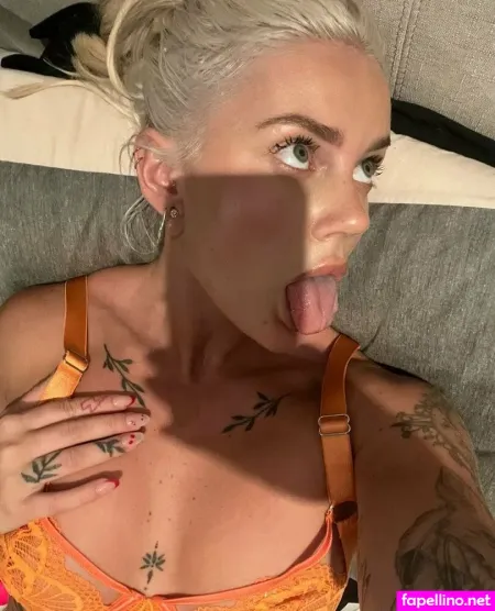 Skyerochellee OnlyFans Thumbnail #vOYD1KY39A