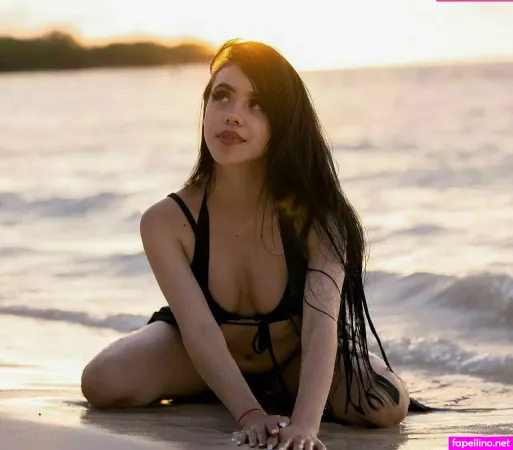 Skyesexy OnlyFans Thumbnail #H4p7W7J8H6