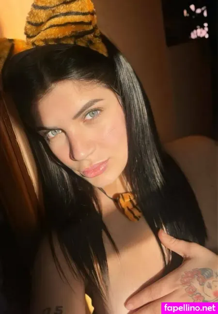 Skyhott OnlyFans Thumbnail #J0GaBJ5R6j