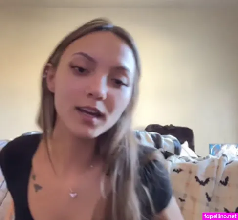 Skyla93 OnlyFans Thumbnail #9WyMYAY1r0