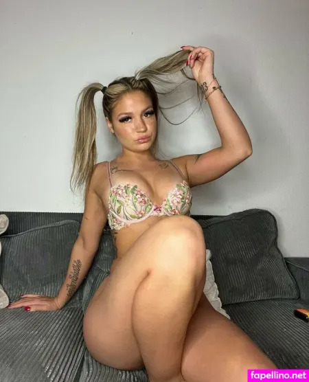 Skylaarose OnlyFans Thumbnail #D8dLQiOdD3