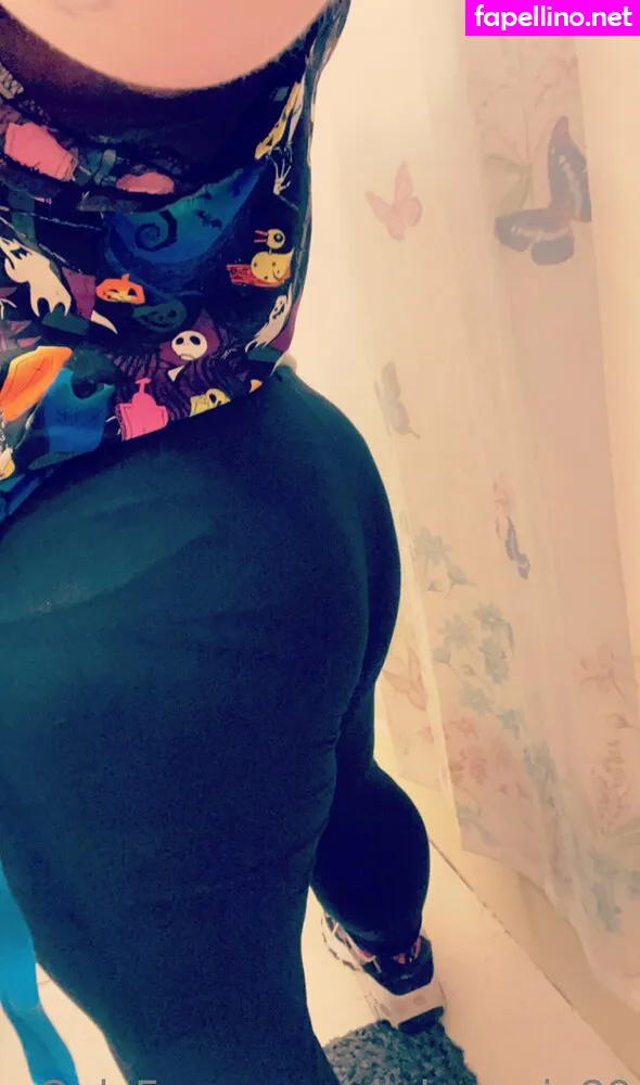 paisley_14, skylamarie89 Nude Leaked OnlyFans Photo #5lZPM5KIF8