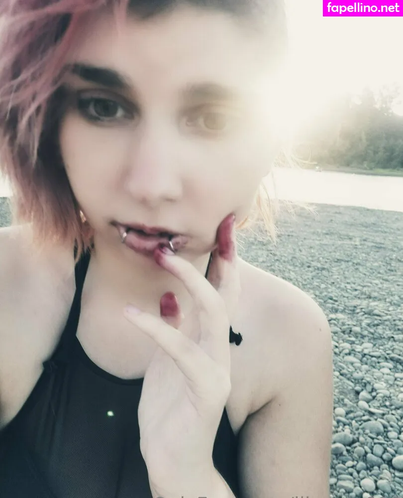 lilcurvy666, xzombiez666x Nude Leaked OnlyFans Photo #ZT78YhrAAJ