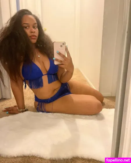 Skylar Rosey OnlyFans Thumbnail #5bfGkv2u3B