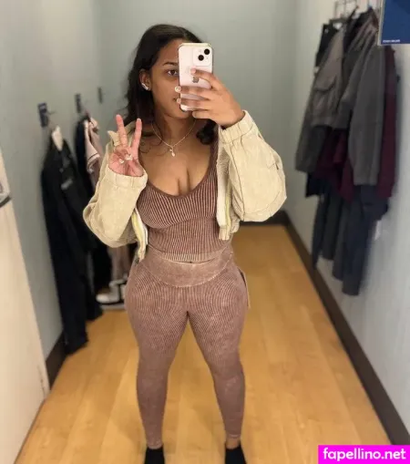 Skylar Rosey OnlyFans Thumbnail #SAHS6Fu2NA